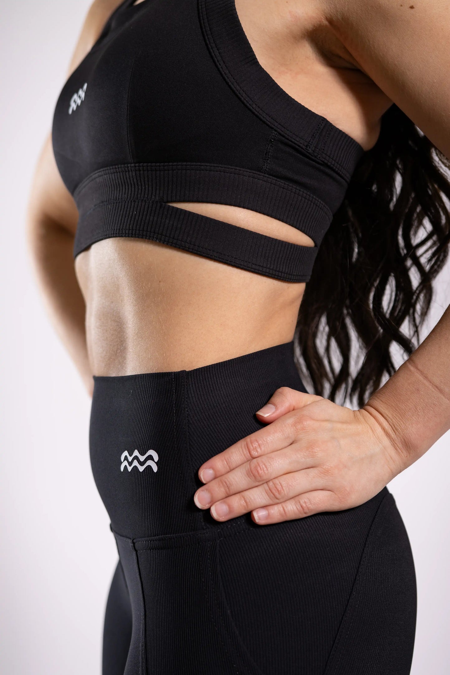 AQUARIUS ESSENTIAL BRA