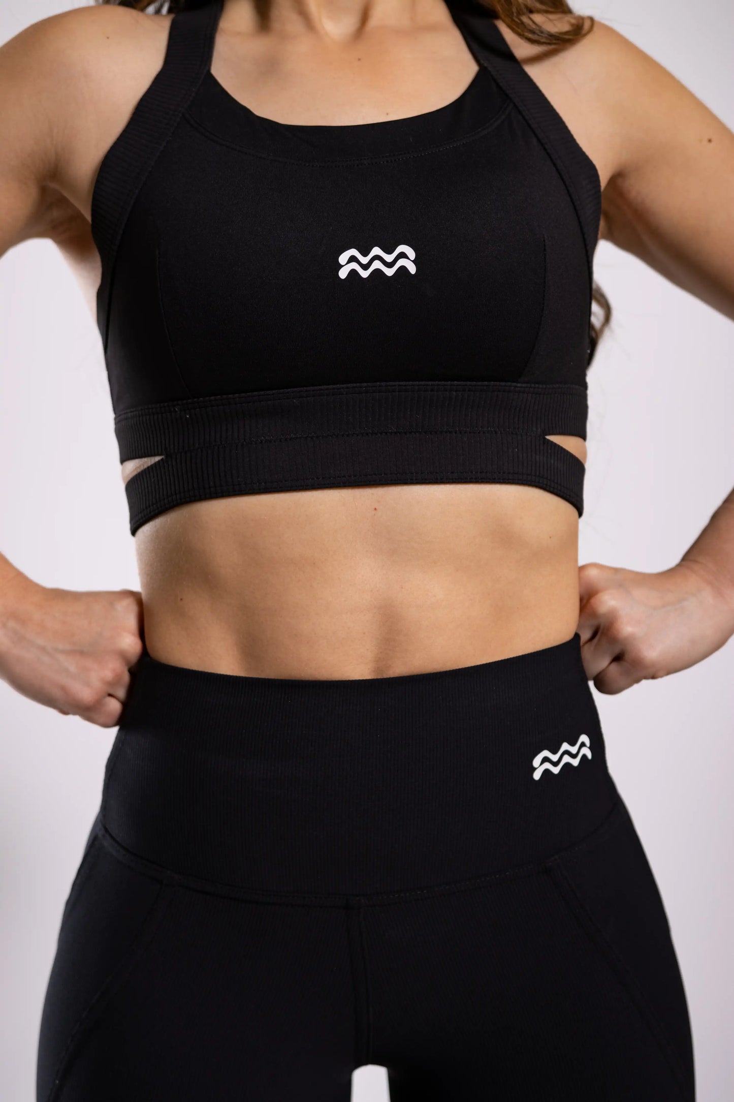 AQUARIUS ESSENTIAL BRA