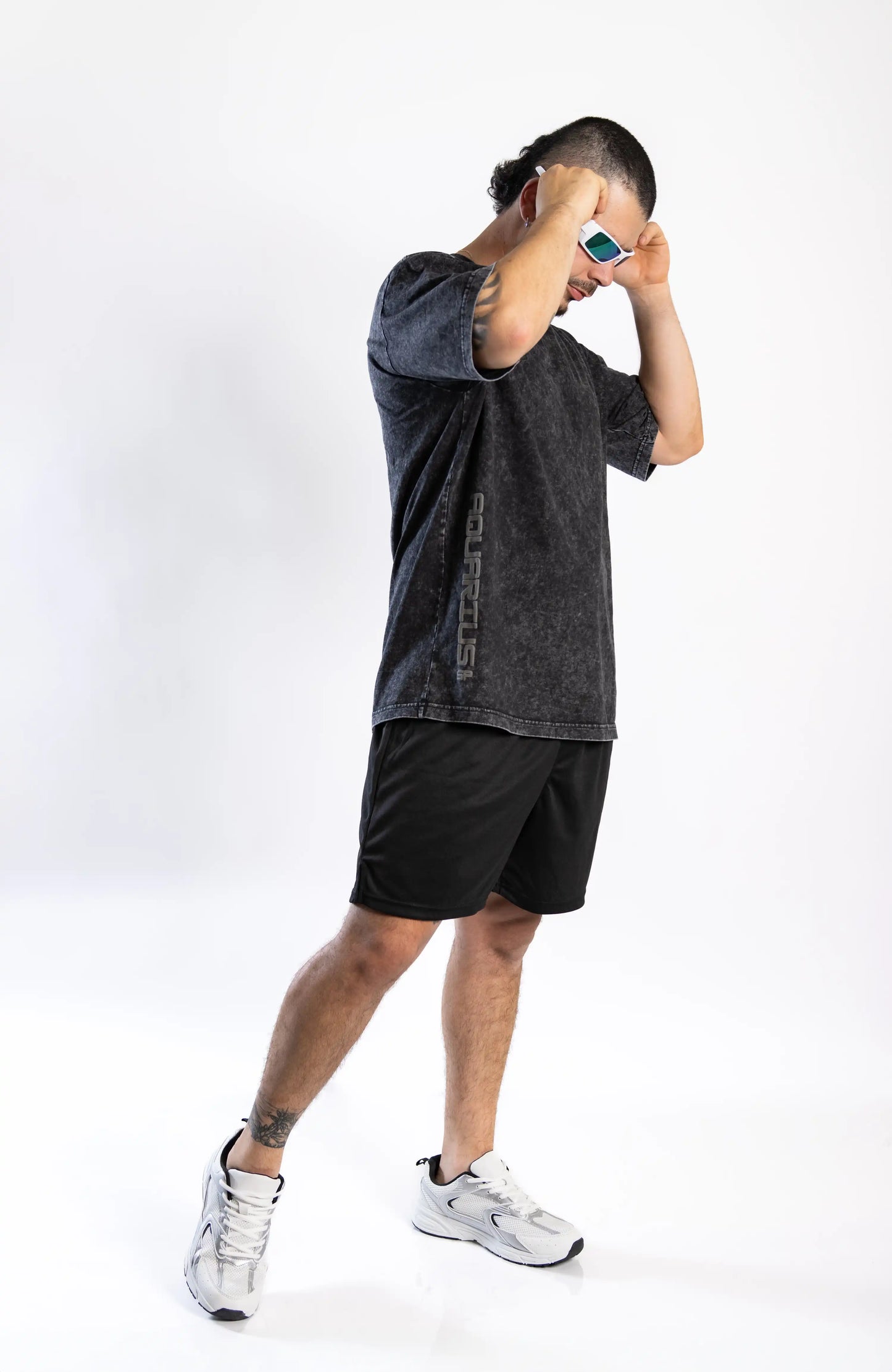 HORIZON OVERSIZED TEE